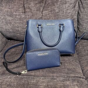 Michael Kors Medium Leather Crossbody Handbag and Wallet Navy Blue Gold Accents